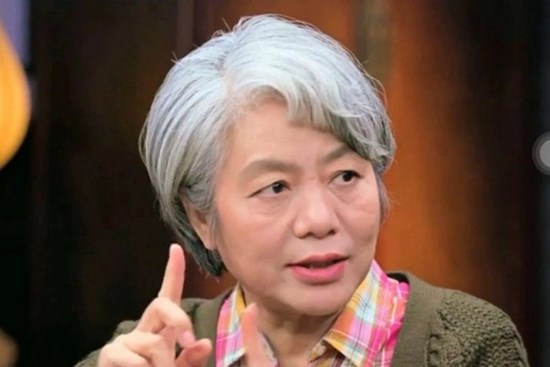 Một kiểu giáo dục cha mẹ ngày nay xa lánh, giáo sư nói: Lúc cần phải dùng, nếu không tương lai con cái u tối