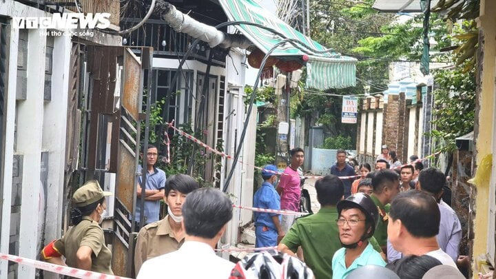 Cháy nhà 3 tầng lúc rạng sáng, 2 cháu bé tử vong-2