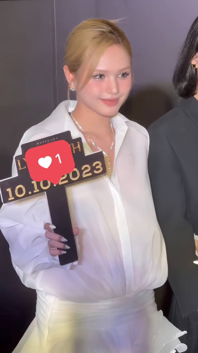 Xoài Non tiếp tục gây sốc visual: Không thể tìm thấy khuyết điểm nào qua cam thường!-3