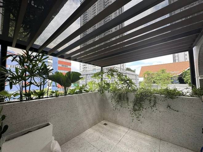 Vân Trang làm nông dân trong cơ ngơi rộng 1.000 m2, chở hơn 2 tấn đất từ quê lên Sài Gòn trồng cây-12