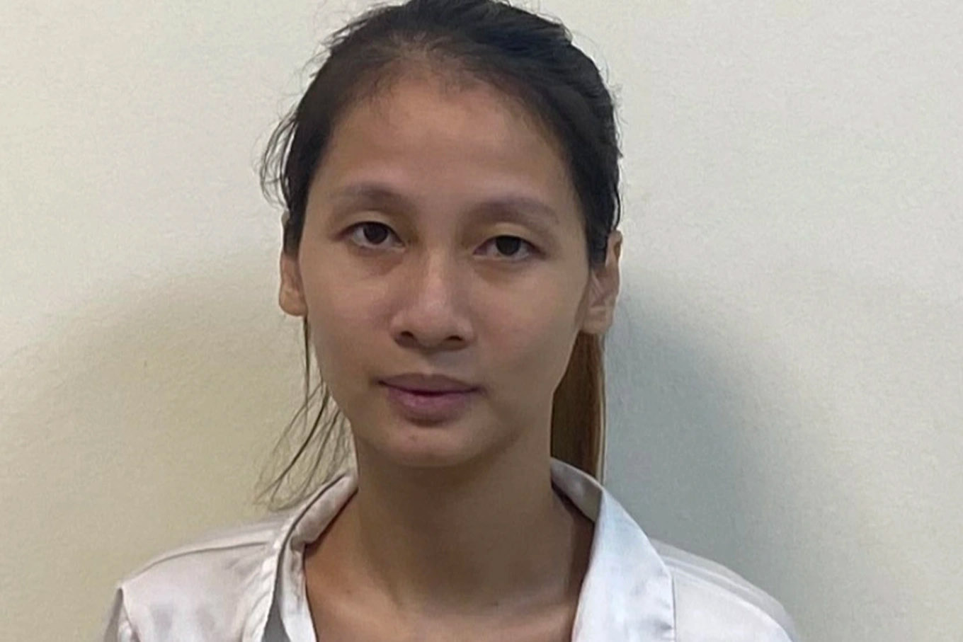 Dân chơi Hà Nội chi 14 triệu đồng thuê 4 gái bán dâm phục vụ tăng 2-1