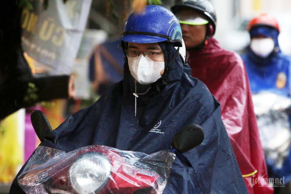 Thời tiết Hà Nội 3 ngày tới: Mưa rào kèm giông, sau hửng nắng tăng nhiệt-1