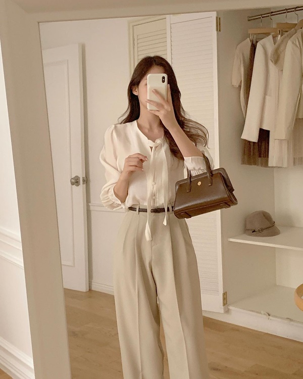 9 công thức diện áo blouse buộc dây điệu đà cho mùa thu-2