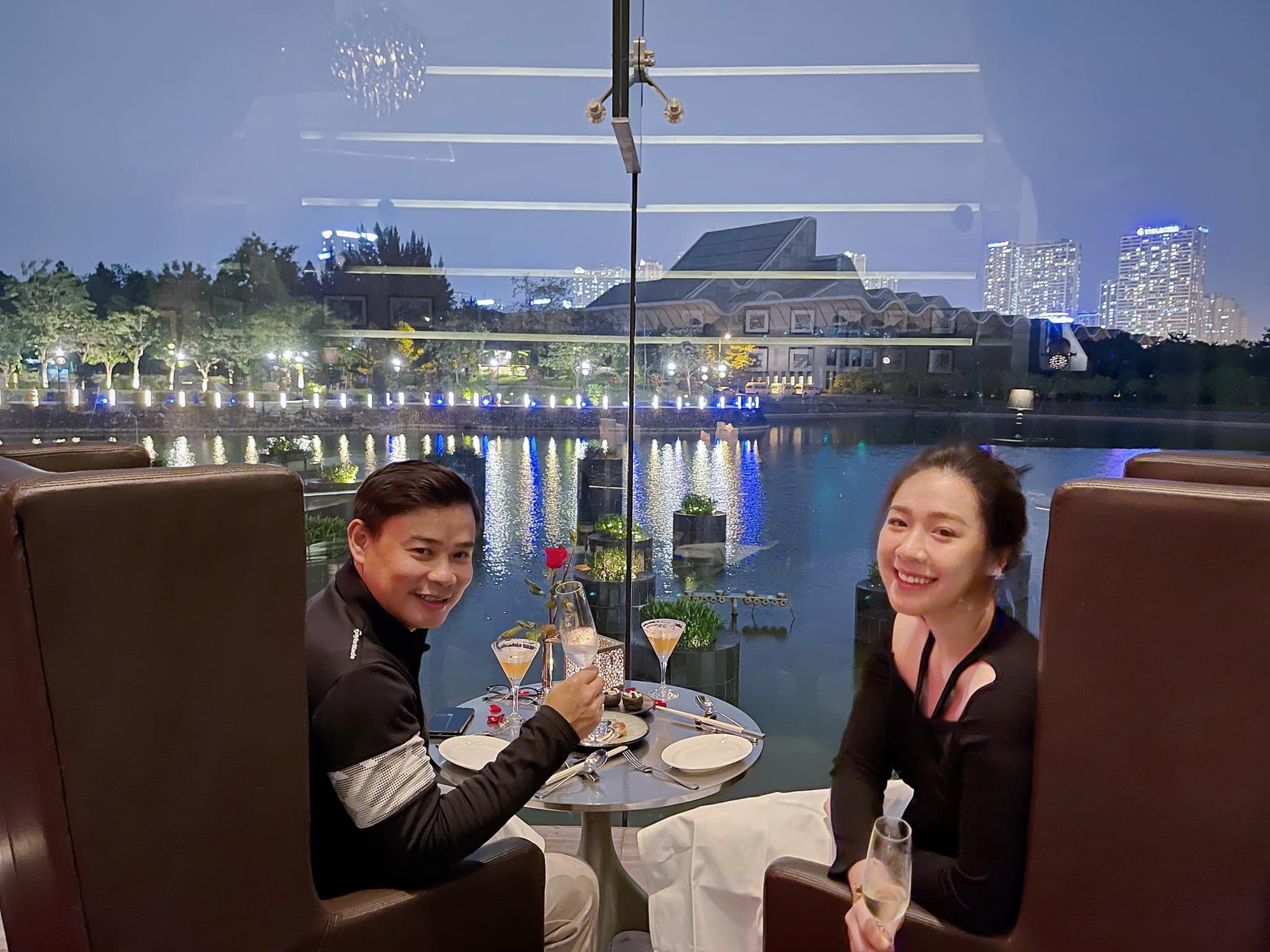 Sau hơn 2 năm cưới ông chú triệu phú công nghệ, cuộc sống cựu MC tài sắc của VTV ra sao?-9