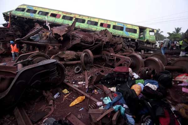 Tai nạn đường sắt tại Ấn Độ, 84 người thương vong-1