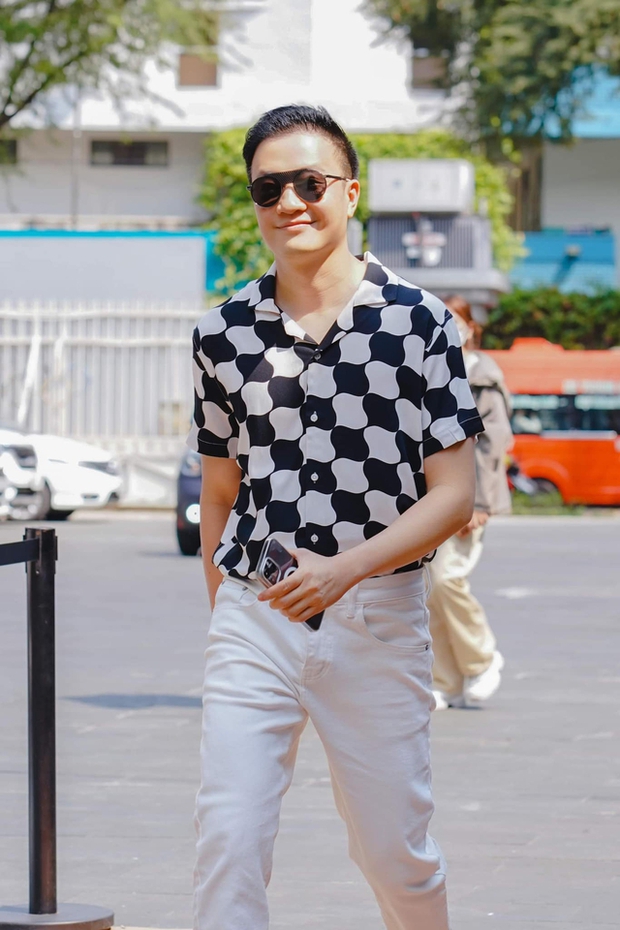 Màn ảnh Việt có một mỹ nam trẻ mãi không già, lười đóng phim nhưng cứ xuất hiện là gây sốt-4