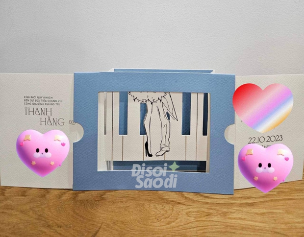 Hé lộ thiệp cưới Thanh Hằng và chồng nhạc trưởng, lồng ghép loạt chi tiết lãng mạn gây chú ý-2