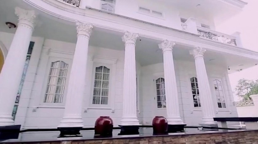 Biệt thự như cung điện hoàng gia của người đàn ông quyền lực đang dính lùm xùm với Hoa hậu Thùy Tiên-2