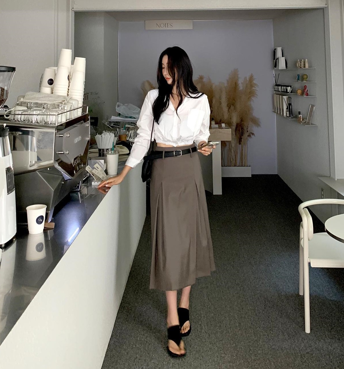 10 set chân váy dài đáng thử trong mùa lạnh năm nay-10