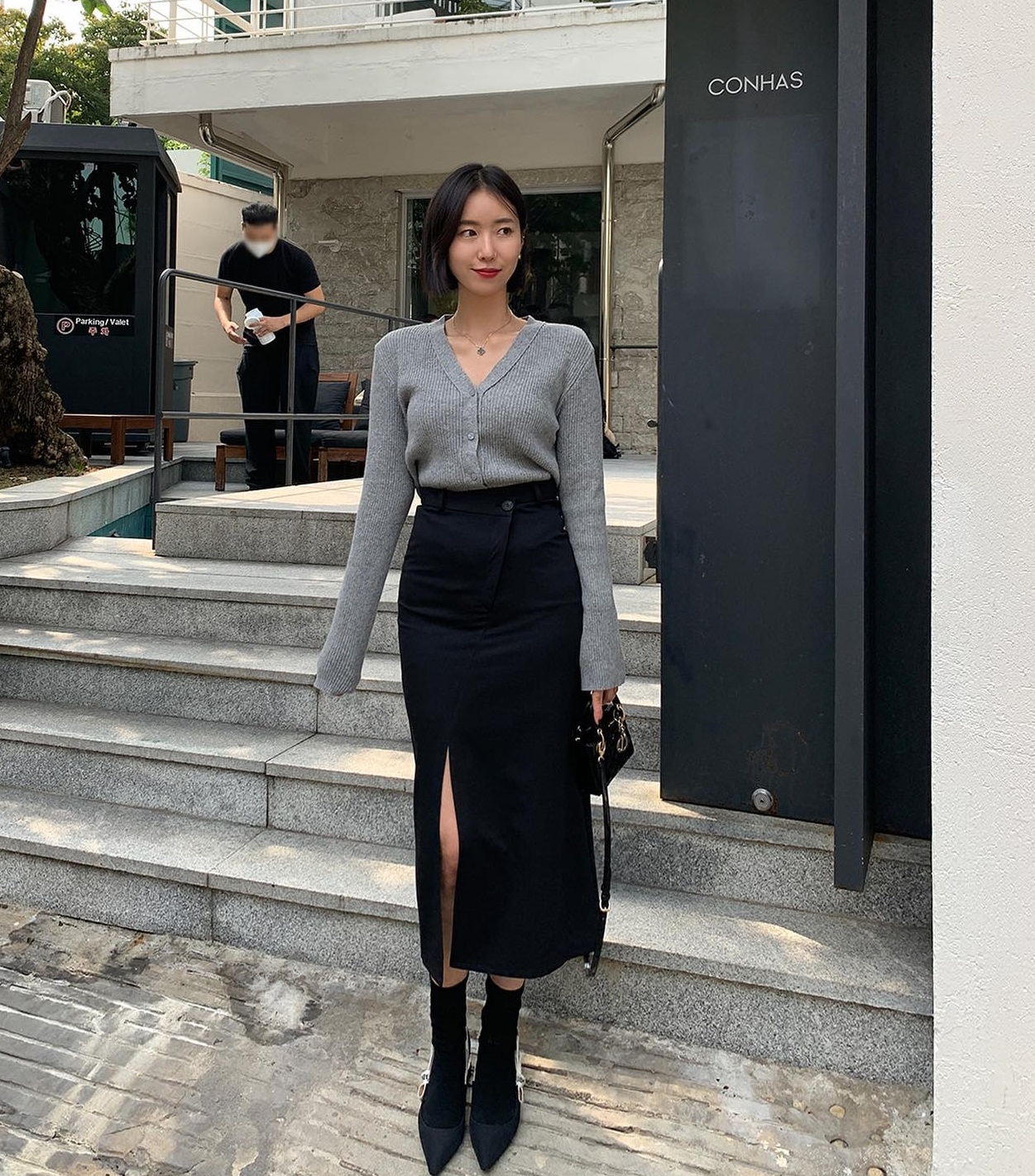 10 set chân váy dài đáng thử trong mùa lạnh năm nay-7