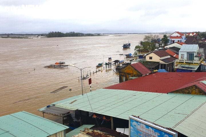 Quảng Nam cảnh báo lũ, yêu cầu các hồ thủy điện không gây dòng chảy đột biến-1