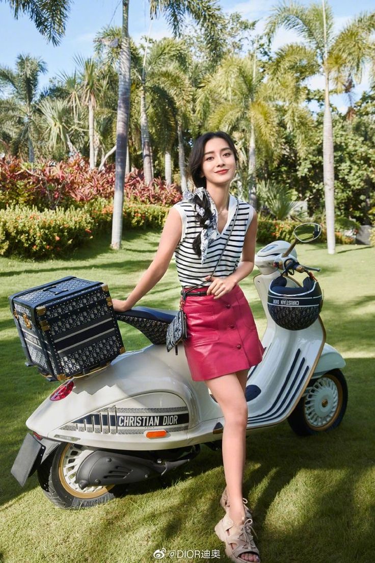 Các nàng 30+ muốn lão hóa ngược, cứ học lỏm gu thời trang của Angelababy-2