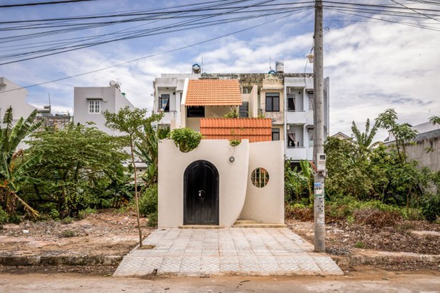 Ngôi nhà hình voi độc đáo sở hữu 7 khu vườn bên trong-1