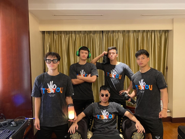 Nhìn lại khối tài sản khủng của Chủ tịch Nguyễn Văn Toàn nhân ngày Doanh nhân Việt Nam-4