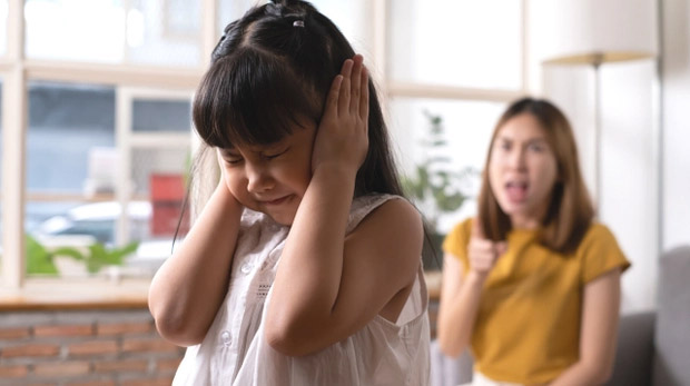 Nhà trị liệu tâm lý chia sẻ 5 cụm từ cha mẹ không bao giờ nên nói với con-2