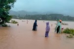 Dự báo thời tiết 15/10/2023: Thừa Thiên Huế, Đà Nẵng vẫn mưa lớn cấp 4-2