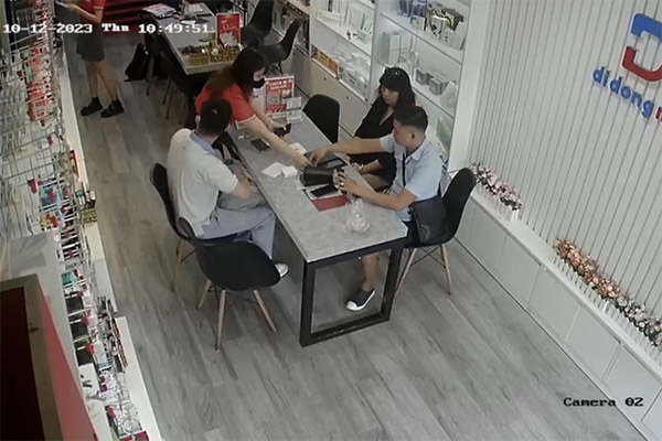 iPhone 8, 12, 13 mini giá rẻ như cho: Loại nào không nên mua?-5