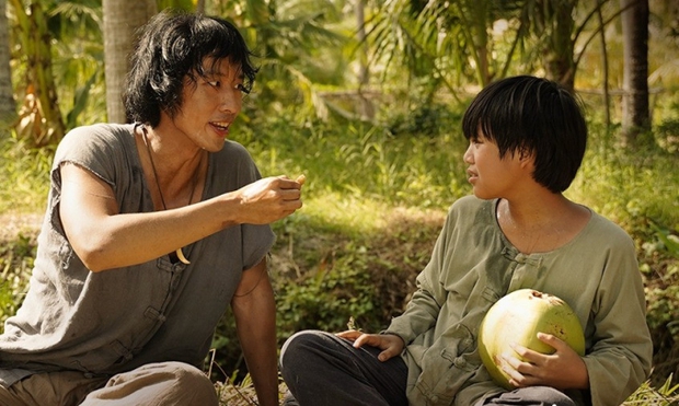 Đất Rừng Phương Nam: Cảm xúc lưng chừng như chính chiều sâu kịch bản-7