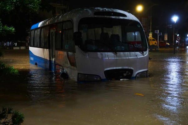 Ở nơi ngập sâu nhất Đà Nẵng: Tôi sợ, năm ngoái trôi hết tài sản rồi, năm nay chắc cũng vậy-13