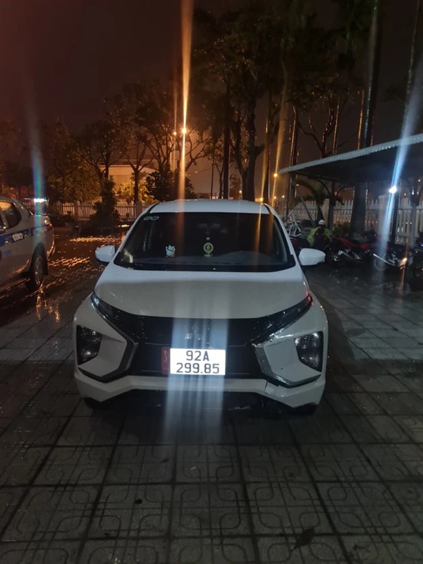 Nhậu say, tông văng 2 mẹ con người đi đường rồi lái ô tô bỏ chạy-2