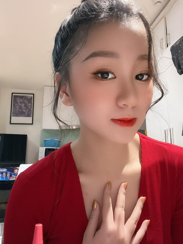 Hồ Yến Nhi - Á Khôi 2 Hoa khôi Áo dài Việt Nam 2022 là ai?-5