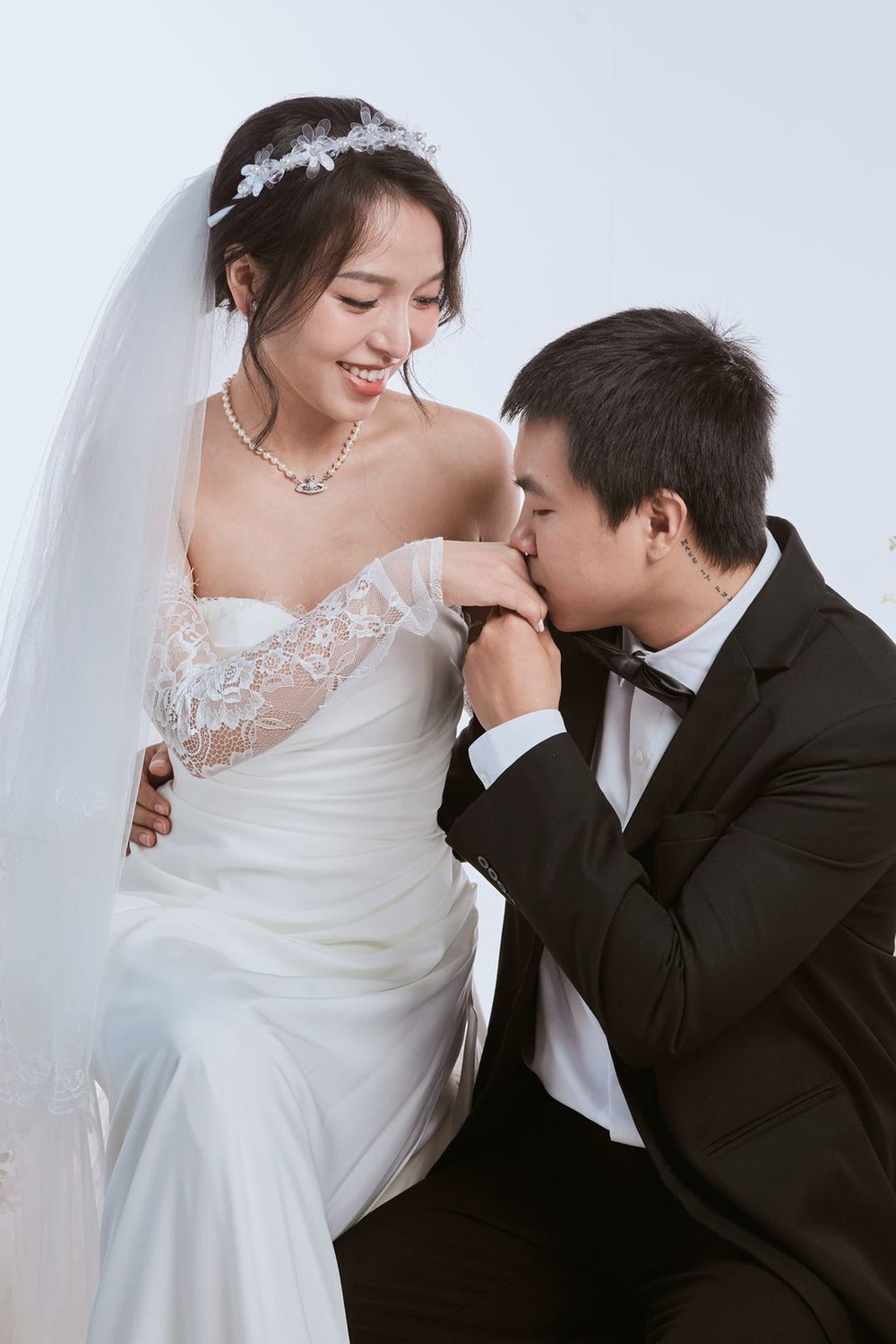 Cặp đôi nên duyên sau buổi offline, bất ngờ nhất là lời mời của đằng gái ở lần gặp thứ 2-4