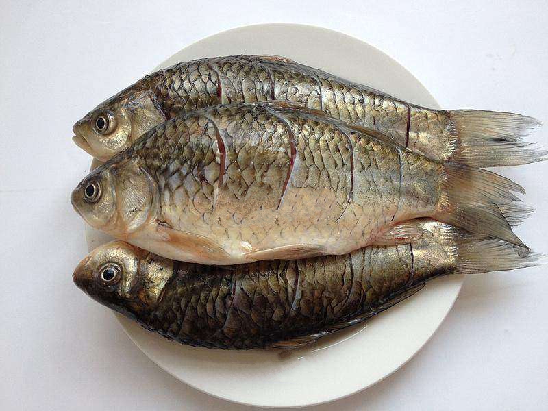 Cá diếc chiên giòn rim mặn ngọt ngon cơm-1