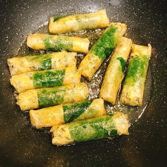 Các con gắp không ngừng đũa với cách làm nem ốc nóng giòn, thơm ngon đặc biệt của mẹ đảm-9