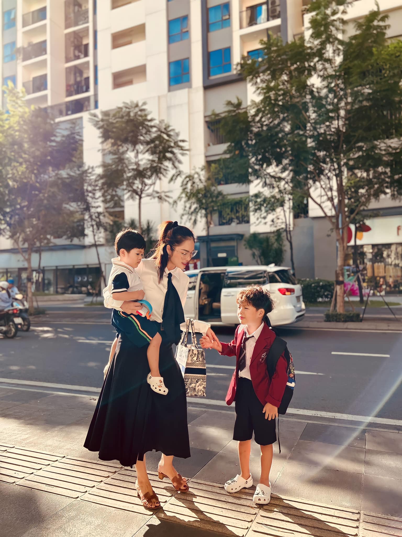 Cuộc sống của Dương Cẩm Lynh sau đổ vỡ tình cảm lần 2: Mỗi tháng tôi trả tiền lãi khoảng 200 triệu đồng-6