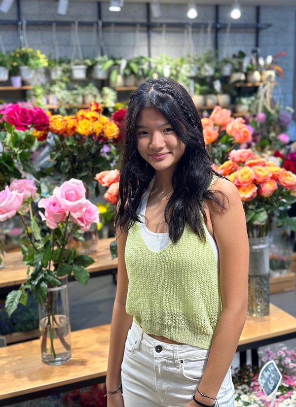 Con gái Trương Ngọc Ánh ra dáng thiếu nữ, thần thái không thua Hoa hậu-10