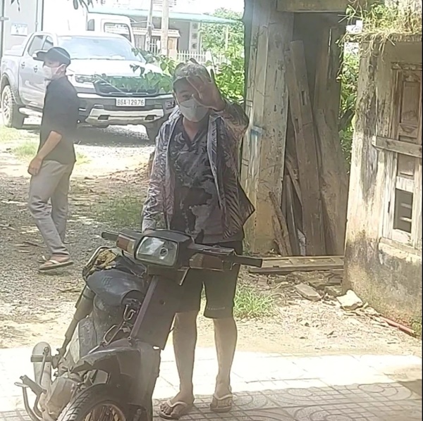 Hiệu phó bị đánh hôn mê liên quan việc kiểm tra cặp học sinh-1