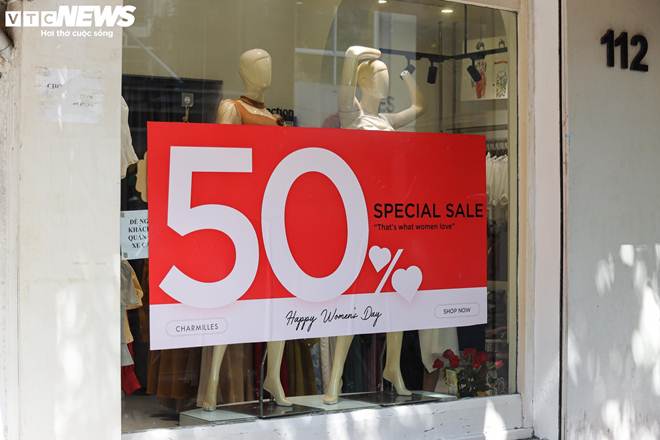 Thời trang, mỹ phẩm đua nhau giảm giá sập sàn chúc mừng ngày 20/10-8