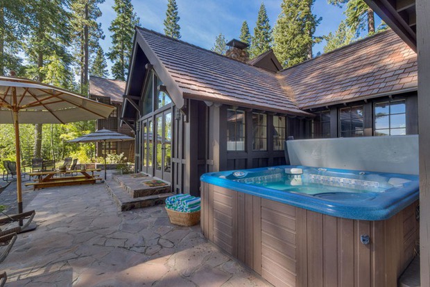 Ngắm không gian bên trong 2 căn biệt thự ven hồ trị giá 59 triệu USD của ông chủ Facebook-6