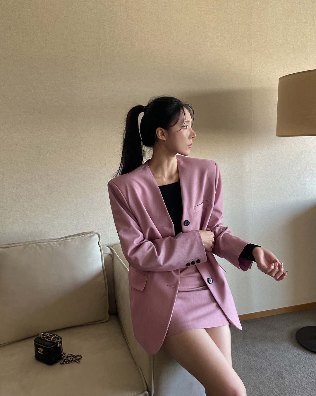 10 cách diện áo blazer sang trọng đi dự đám cưới-8