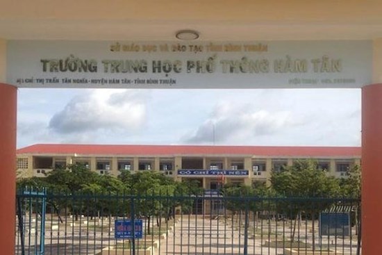 Phụ huynh đến tận nhà đánh thầy hiệu phó gãy mũi