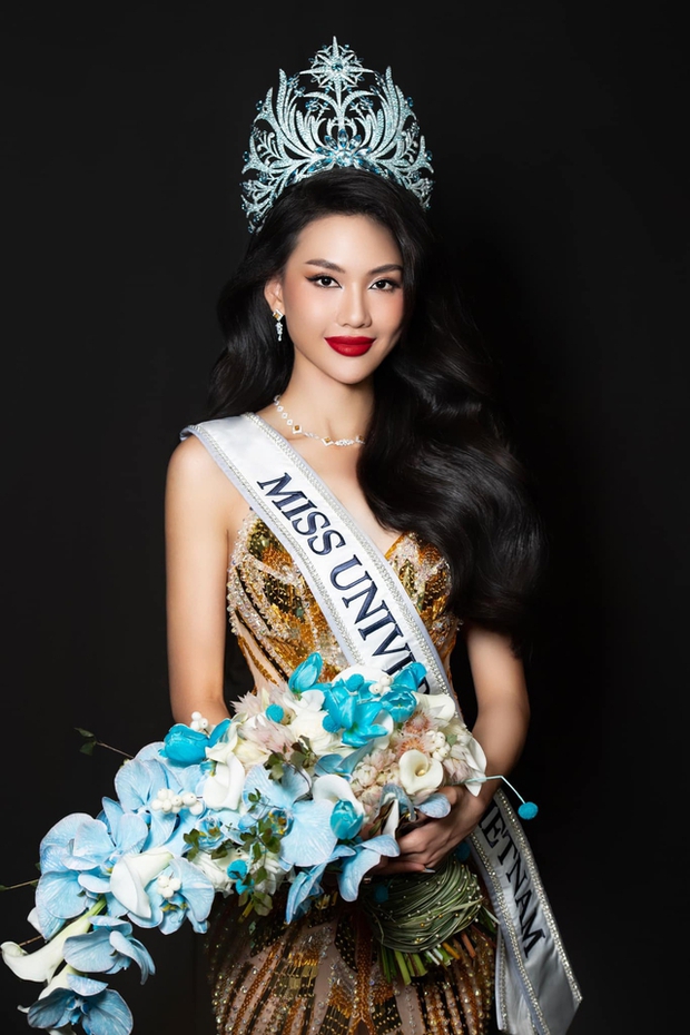 Rầm rộ clip Bùi Quỳnh Hoa lần đầu lộ diện sau liên hoàn drama cùng Miss Universe Vietnam, thái độ ra sao?-1