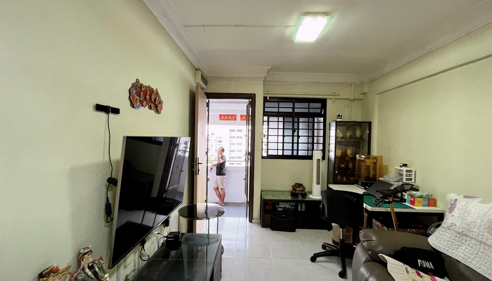 Vừa ra trường, chàng trai tích đủ tiền sửa căn nhà hơn 10 năm tuổi và thành quả đáng ngưỡng mộ-1