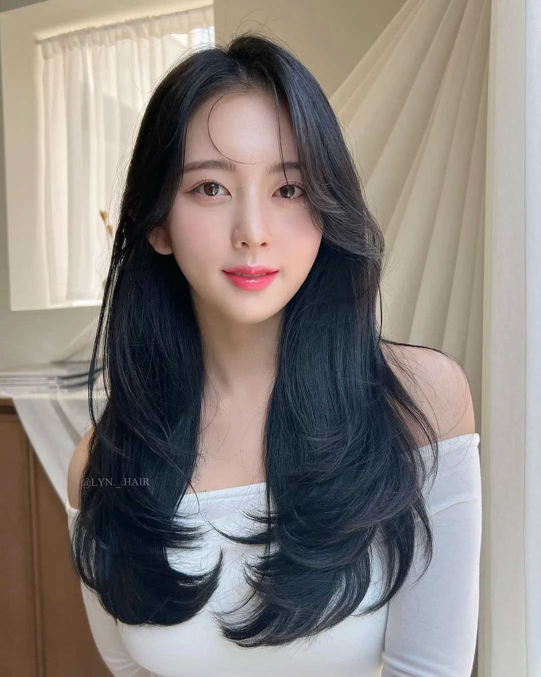 Làm theo đúng 5 bước này, sẽ không còn lo tóc rụng nhiều vào mùa thu-1