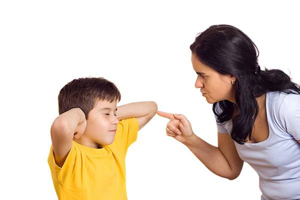 3 câu ba mẹ thường xuyên nói, tưởng chừng khen ngợi con, nhưng lại là con dao 2 lưỡi”, khiến trẻ ảo tưởng, tiêu cực-3