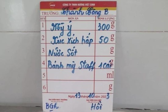 Vụ nhiều học sinh Hà Nội tiêu chảy: Phụ huynh cung cấp thông tin bất ngờ