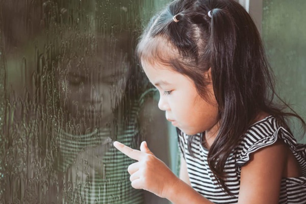 Hơn cả không có tiền, nỗi buồn lớn nhất của một gia đình là cha mẹ cứ nói 2 câu cửa miệng này-4