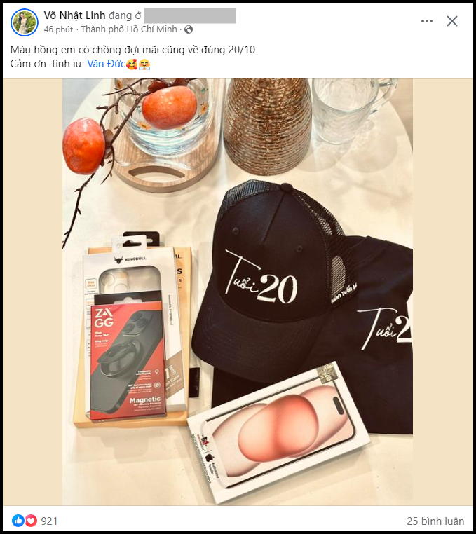 Lấy cầu thủ nổi tiếng, cô chủ khách sạn vừa khoe quà 20/10 vừa dằn mặt” người lạ nhắn tin cho chồng: Cao tay!-2