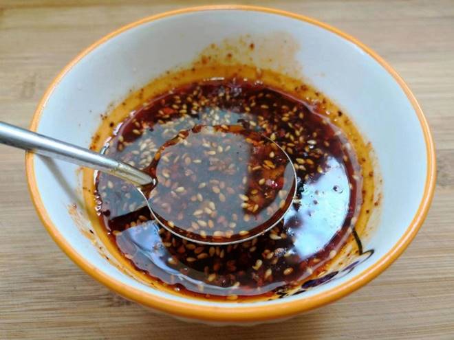 Loại quả dài một gang tay chứa đầy canxi, siêu giàu vitamin C, ở Việt Nam rất sẵn, đem nấu kiểu này được món ngon lạ-8