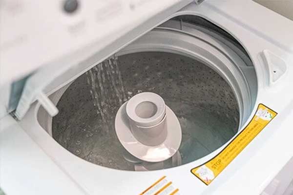 Cậu bé 6 tuổi tử vong sau khi rơi vào máy giặt đang hoạt động-1