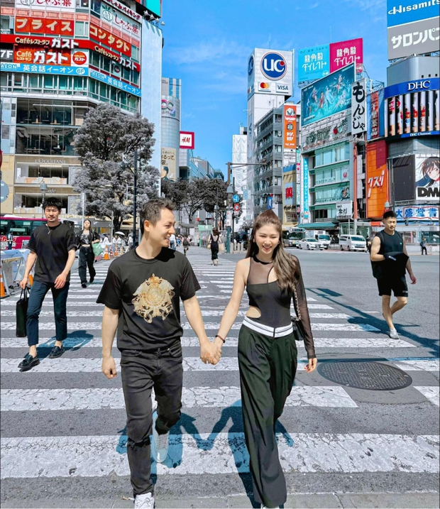 Ngoài cơ ngơi view triệu đô ở châu Âu, vợ chồng Đăng Khôi còn sở hữu khối tài sản khủng cỡ nào?-7