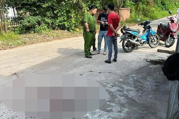 Mâu thuẫn gia đình, chồng dùng dao chém liên tiếp vào người vợ tại Quảng Ninh-1