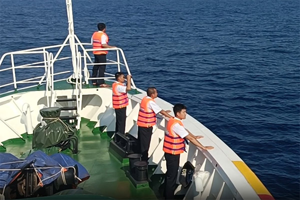 Hy vọng mong manh, đề nghị tìm kiếm 13 ngư dân mất tích đến hết ngày 22/10-6