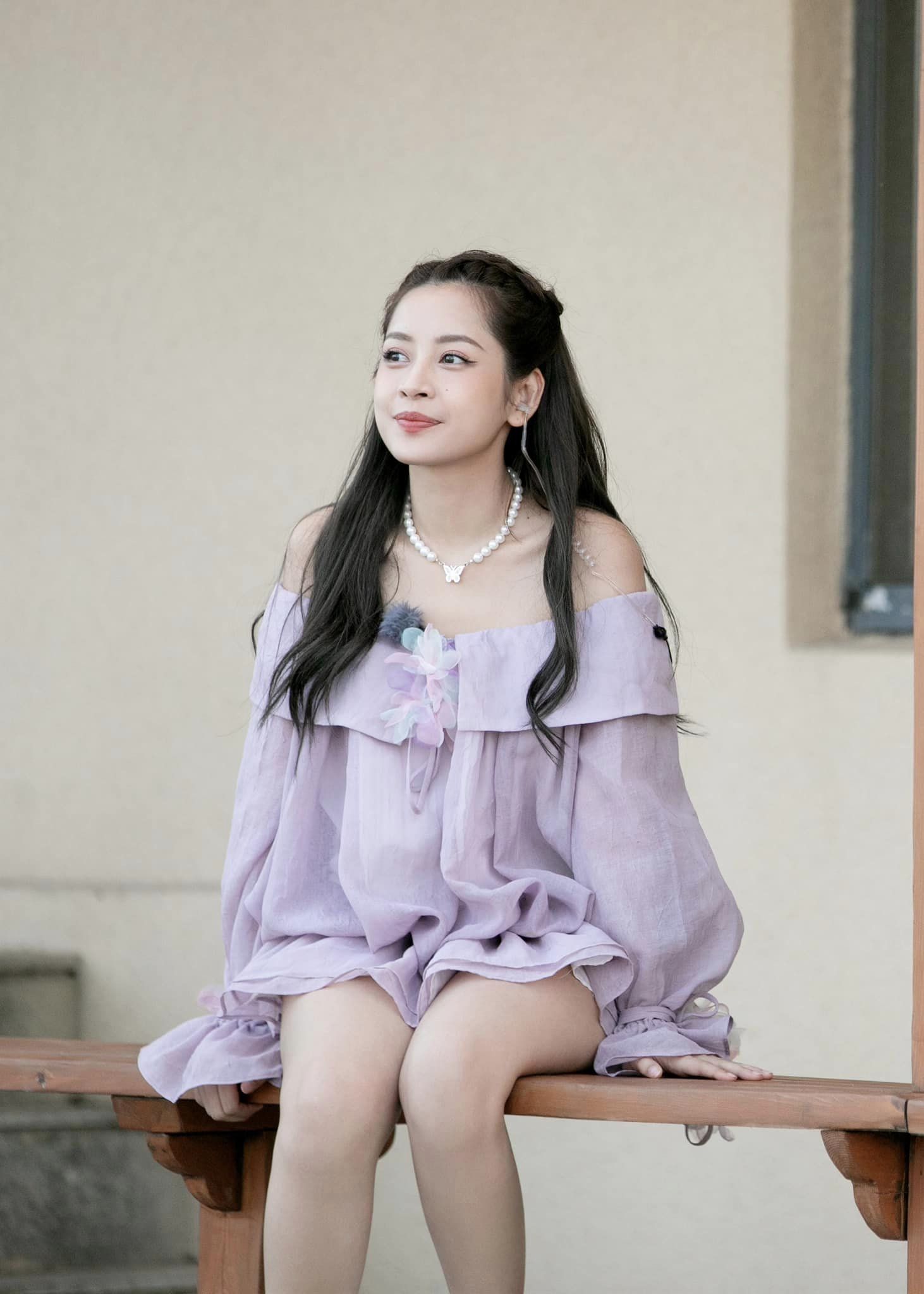 Chi Pu lăng xê đồ bình dân của local brand Việt khi dự show tại Trung Quốc-5