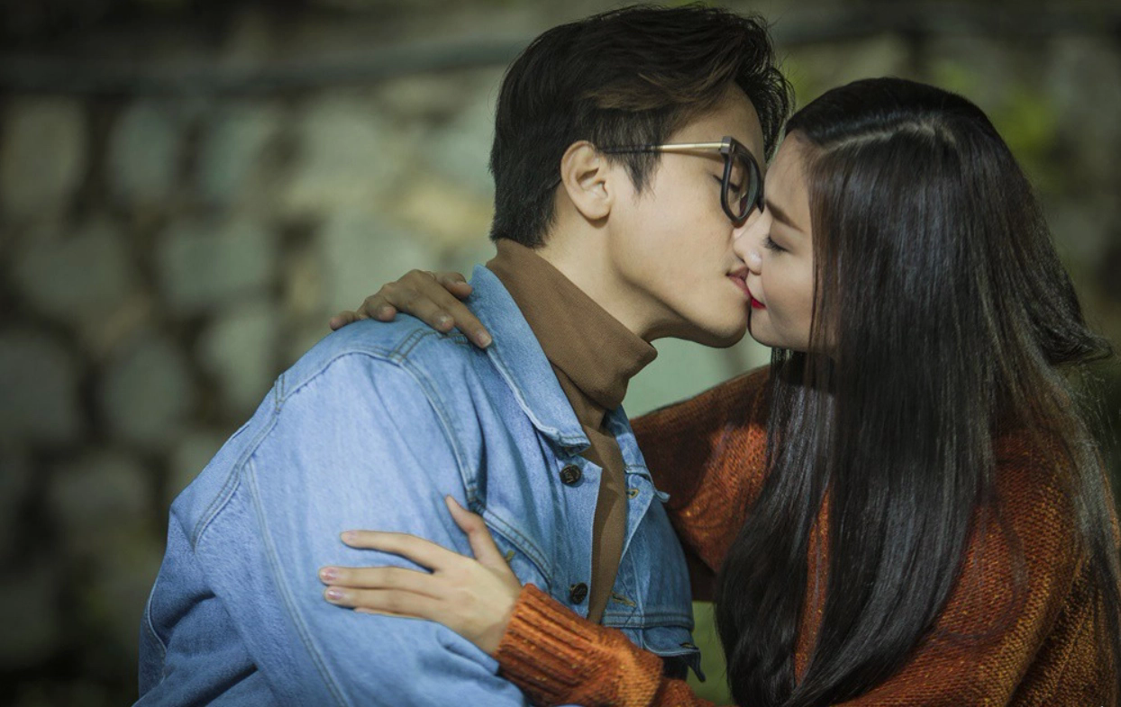 Tình duyên của Thanh Hằng trước khi chốt sổ chồng nhạc trưởng: Bị đồn yêu đồng giới, nghi vấn hẹn hò 2 sao nam Vbiz-5