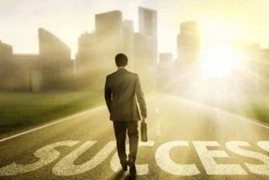 Tử vi 12 con giáp 19/10: Tý tài lộc đổ về, Mùi thăng tiến như diều gặp gió